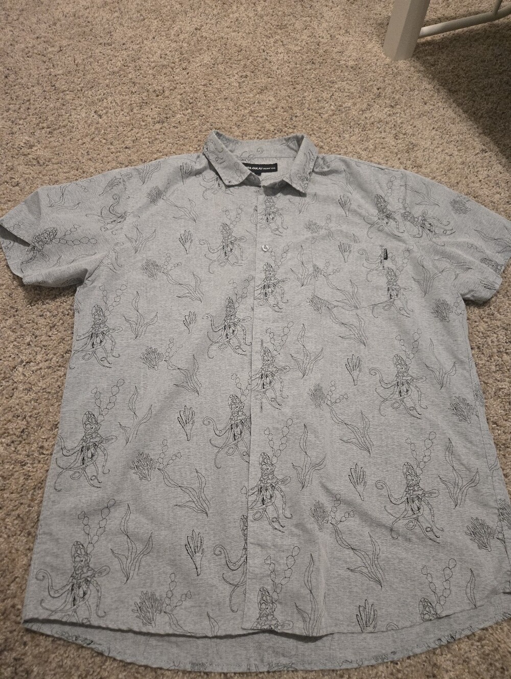 Molokai Surf Co Short-Sleeve Gray Octopus Print Button-Up Shirt